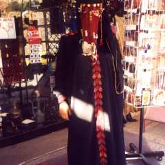 bedouinmum.jpg (10873 bytes)