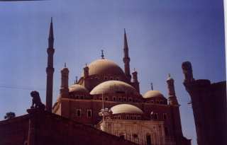 mosque.jpg (6329 bytes)