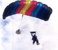 skydive.jpg (5258 bytes)